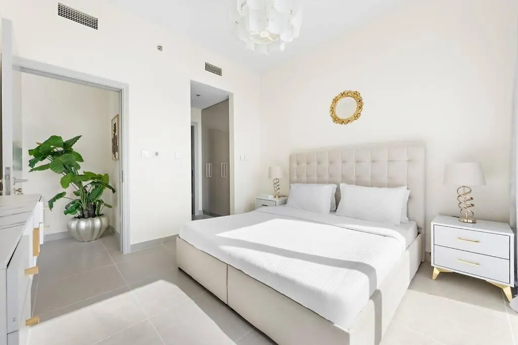 Apartment Lavish Forte Tower 2Br In The Heart Of Downtown Dubai