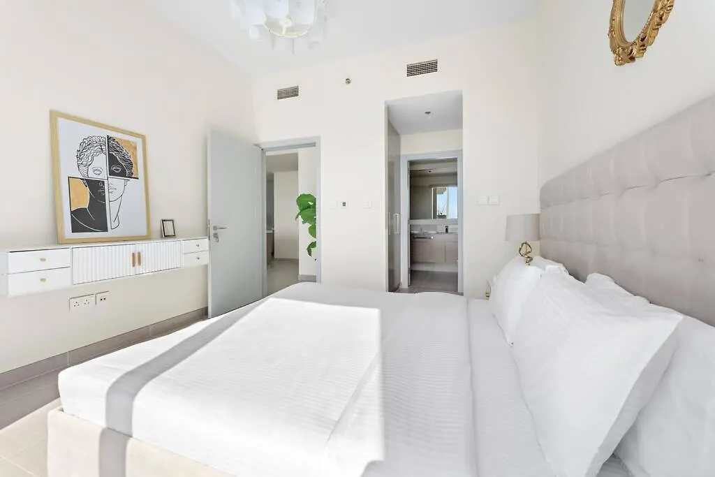 Apartment Lavish Forte Tower 2Br In The Heart Of Downtown Dubai